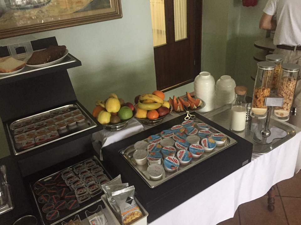 Albergo Riva Reno Di Leggiuno المظهر الخارجي الصورة